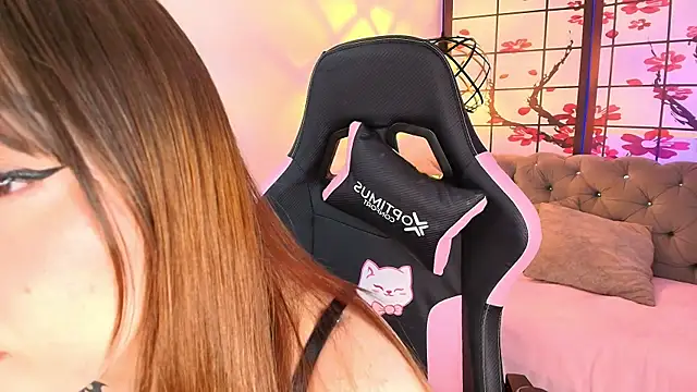 Fluffy Bubble21 online show from 01.08.26