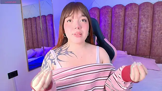 Fluffy Bubble21 online show from 02.28.26