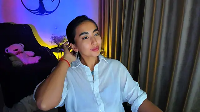 worldofkim online show from 11.25.25