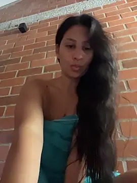 sofi johansson online show from 04.14.26