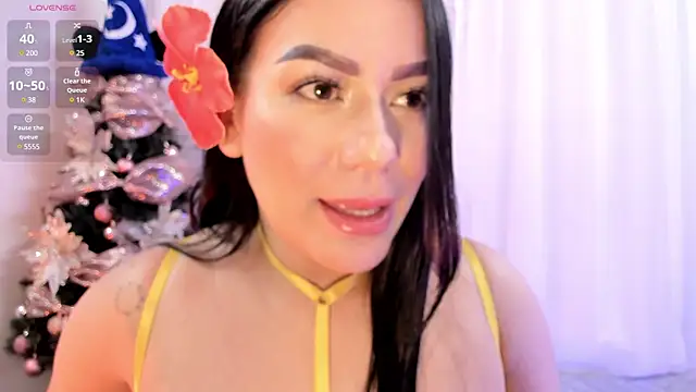 Snapshot of Miah_gomez_ chatting on 12.03.24 Miah gomez online show from 12.03.24