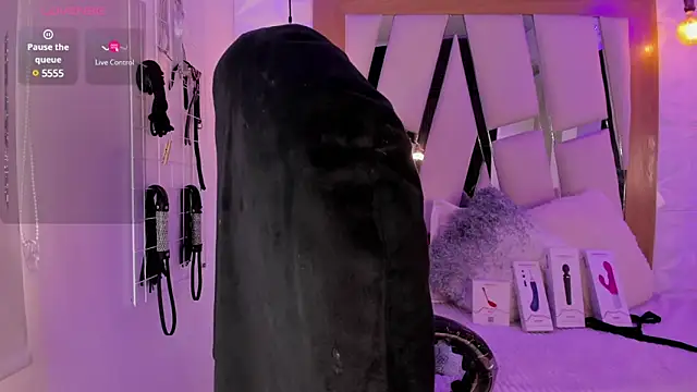 ary cooper  online show from 03.04.25