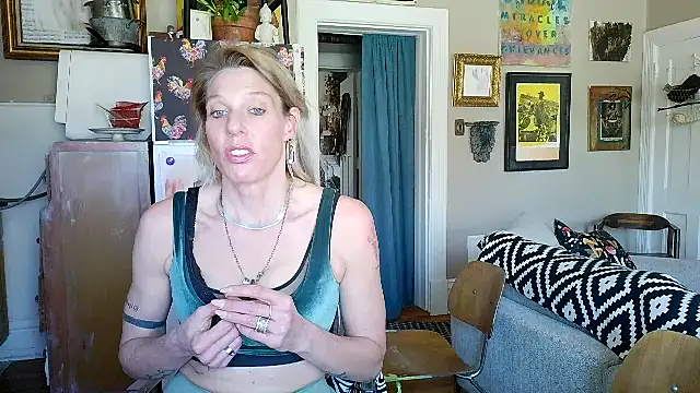 Glamazonx online show from 03.17.26