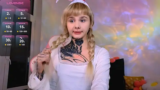 Britney Lynch online show from 03.26.26