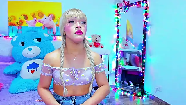 Candy Candy   online show from 02.04.26