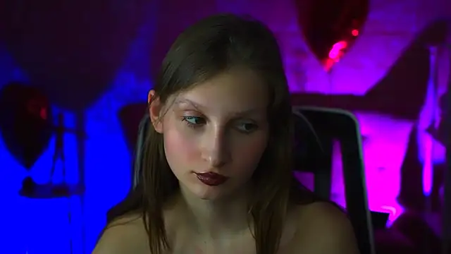 EllaHorton online show from 03.07.25