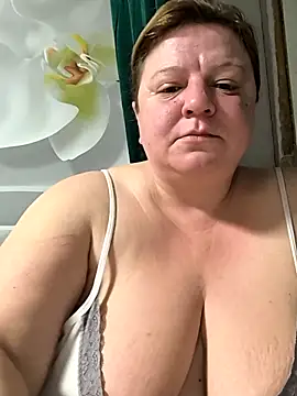 jusichka online show from 11.24.25