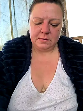 Snapshot of jusichka chatting on 03.20.26 jusichka online show from 03.20.26