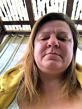 Snapshot of jusichka chatting on 03.28.26 jusichka online show from 03.28.26