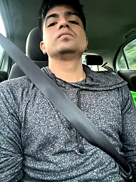 Snapshot of yObal-hot chatting on 10.20.25 yObal-hot online show from 10.20.25