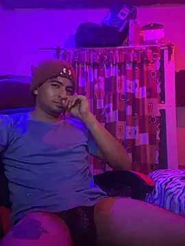 Snapshot of yObal-hot chatting on 04.25.26 yObal-hot online show from 04.25.26