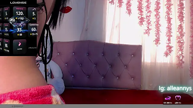 Snapshot of Alleanys_Cristal chatting on 03.03.25 Alleanys Cristal online show from 03.03.25