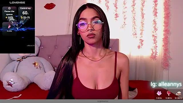 Snapshot of Alleanys_Cristal chatting on 03.06.25 Alleanys Cristal online show from 03.06.25