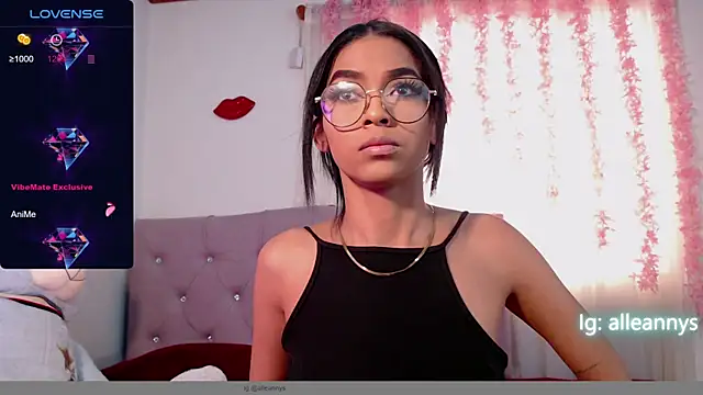 Snapshot of Alleanys_Cristal chatting on 03.21.25 Alleanys Cristal online show from 03.21.25