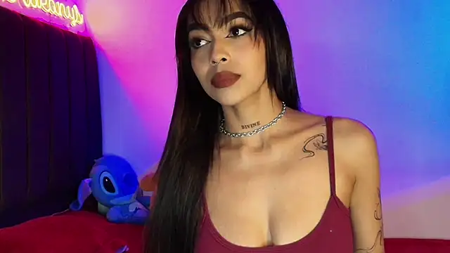 Snapshot of Alleanys_Cristal chatting on 10.20.25 Alleanys Cristal online show from 10.20.25