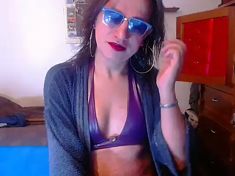 LorenJade online show from 01.18.26