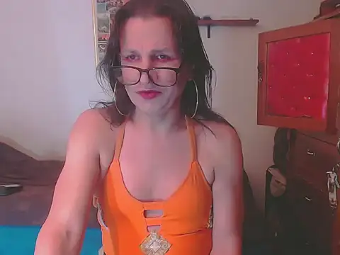 Snapshot of LorenJade chatting on 03.16.26 LorenJade online show from 03.16.26