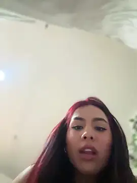 Snapshot of Zarah_Blare chatting on 12.18.24 Zarah Blare online show from 12.18.24