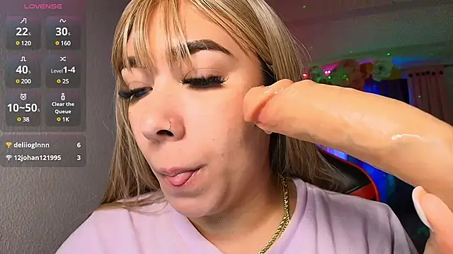 leahtemptation3 online show from 02.01.25