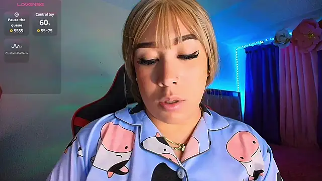 leahtemptation3 online show from 03.02.25