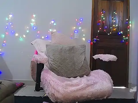 Irresistible24 online show from 03.08.25