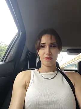 Irresistible24 online show from 11.14.25