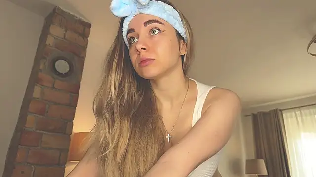 Snapshot of hotexclusive_ chatting on 12.02.24 hotexclusive  online show from 12.02.24