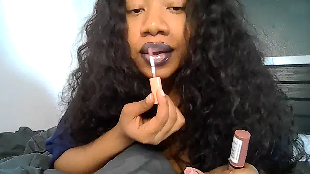 Snapshot of goddessdaisysky chatting on 04.22.26 goddessdaisysky online show from 04.22.26