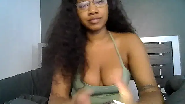 Snapshot of goddessdaisysky chatting on 06.04.26 goddessdaisysky online show from 06.04.26
