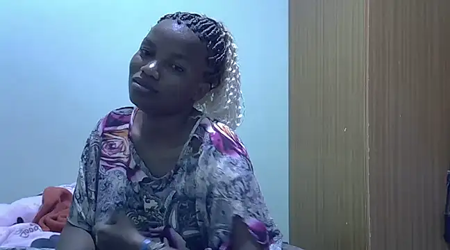 Snapshot of prettychoco1 chatting on 12.25.24 prettychoco1 online show from 12.25.24