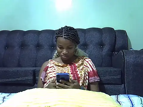 Snapshot of prettychoco1 chatting on 03.03.25 prettychoco1 online show from 03.03.25