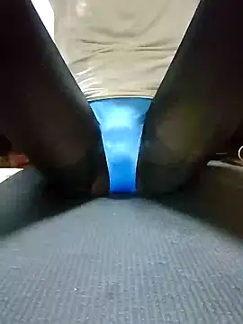 Snapshot of dmmsuzu95 chatting on 12.04.24 dmmsuzu95 online show from 12.04.24