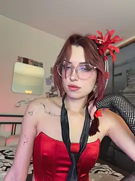 Evangeline Lawrence  online show from 07.21.26