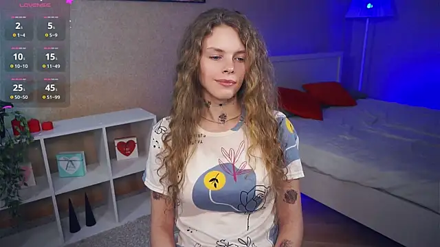 RayaNenlia online show from 02.11.25