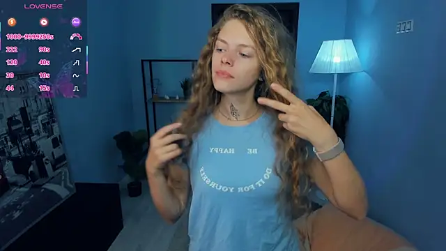 RayaNenlia online show from 09.28.25