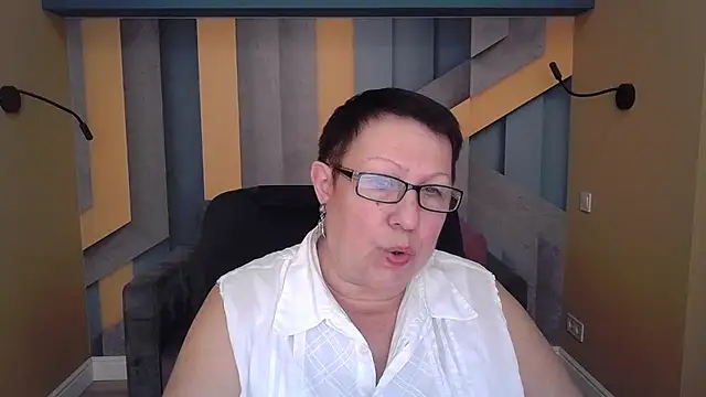 BarbaraTurners online show from 11.05.25