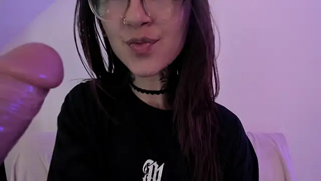Snapshot of noemi_foxxx chatting on 12.13.24 noemi foxxx online show from 12.13.24