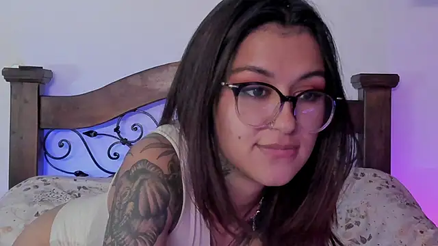 Snapshot of noemi_foxxx chatting on 01.17.25 noemi foxxx online show from 01.17.25