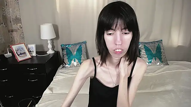 Snapshot of Unusual_G chatting on 03.12.25 Unusual G online show from 03.12.25