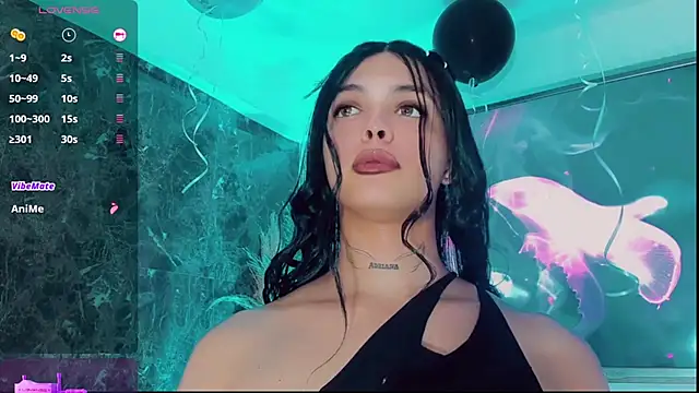 Emmaa Saenz  online show from 09.19.25