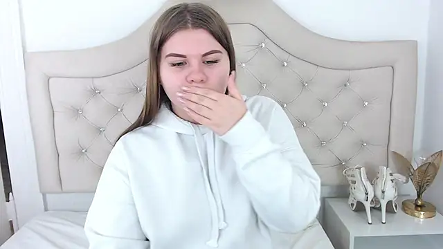 Snapshot of AbbyPleasure chatting on 01.15.25 AbbyPleasure online show from 01.15.25