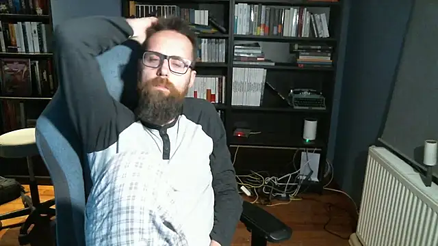 Snapshot of MeSteff chatting on 02.23.25 MeSteff online show from 02.23.25