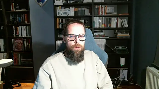 Snapshot of MeSteff chatting on 03.16.25 MeSteff online show from 03.16.25