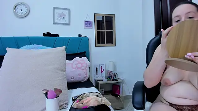kamila lopez online show from 05.18.26
