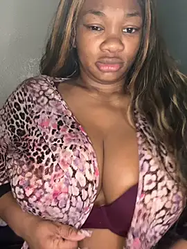 CharismaaBanx online show from 12.06.24