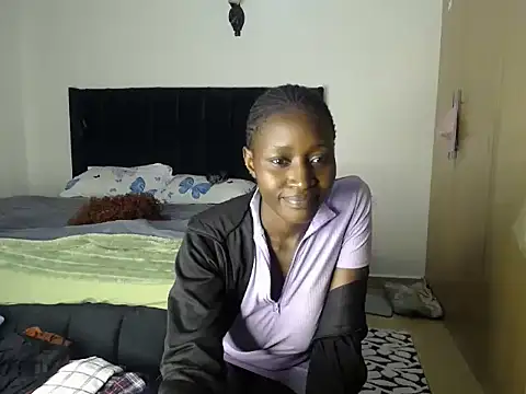 Snapshot of thicky_anncy chatting on 11.11.25 thicky anncy online show from 11.11.25