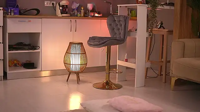 Snapshot of ButterflyLeah chatting on 02.17.26 ButterflyLeah online show from 02.17.26