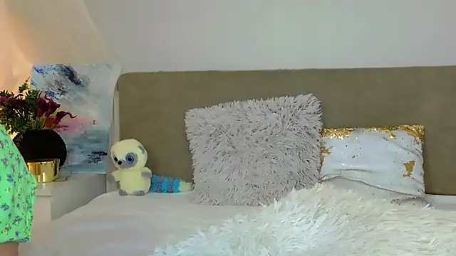 LuisaSin online show from 12.02.25