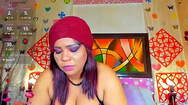 Snapshot of SQUIRTBRUNETE chatting on 01.18.25 SQUIRTBRUNETE online show from 01.18.25