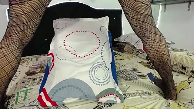 Snapshot of mia_sweet_55 chatting on 02.28.25 mia sweet 55 online show from 02.28.25